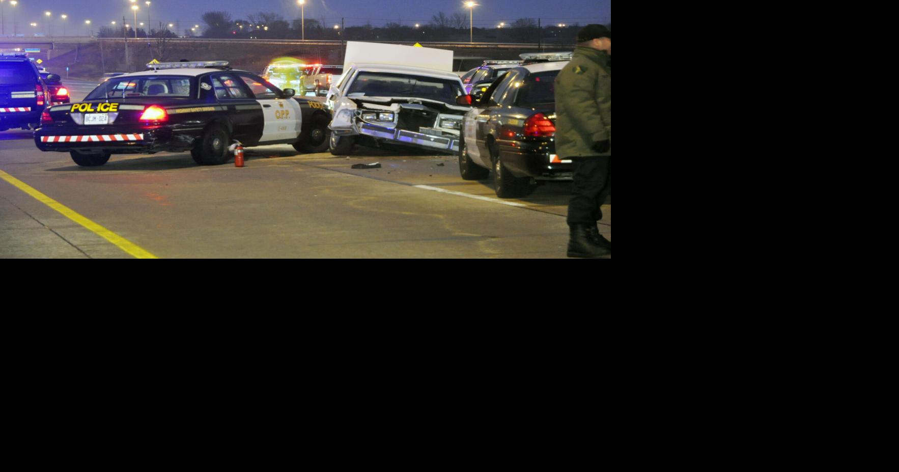 Police pursuit ends in crash