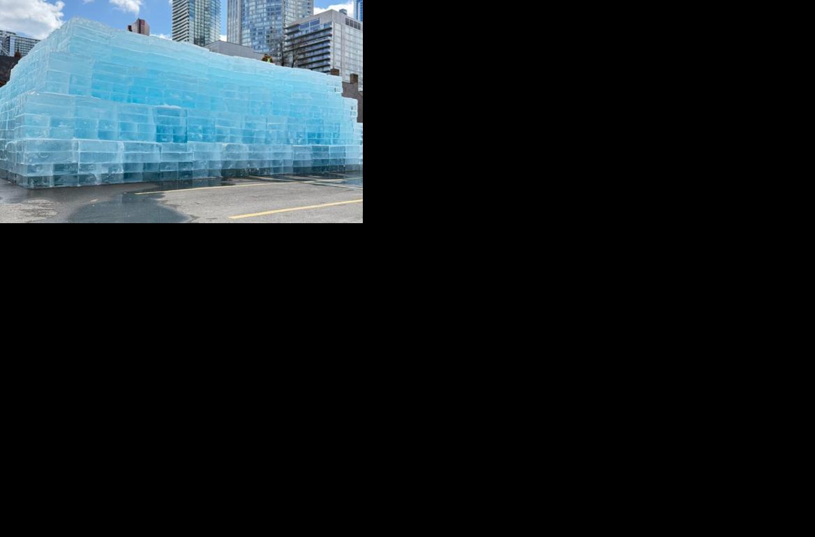 Article #05: Drake'S Massive Ice Sculpture In Toronto Teasing New Album Prompts Police Response Amid Fan Frenzy