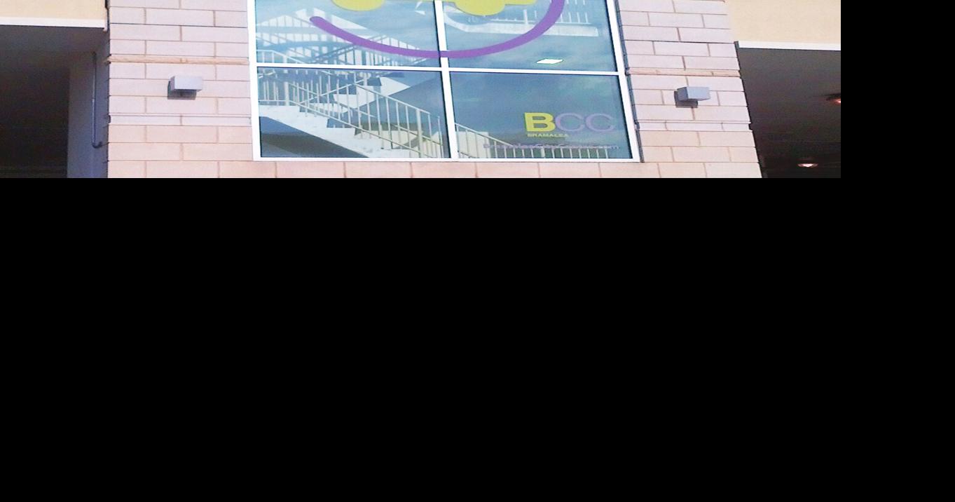 Ontario building 18 new electric vehicle charging stations in