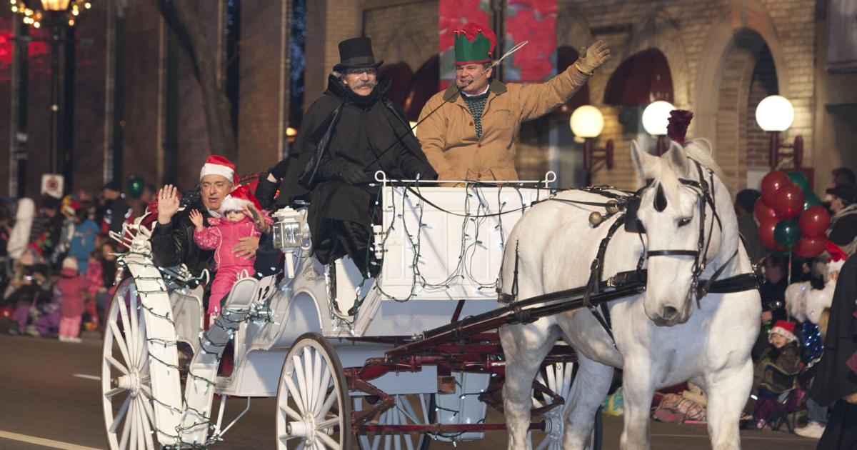 Carriage rides downtown