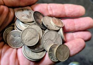 CME Increases Precious Metal Margins Amid Extreme Volatility