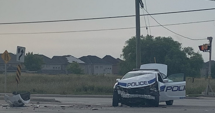 UPDATE: Police officer injured following crash in Brampton