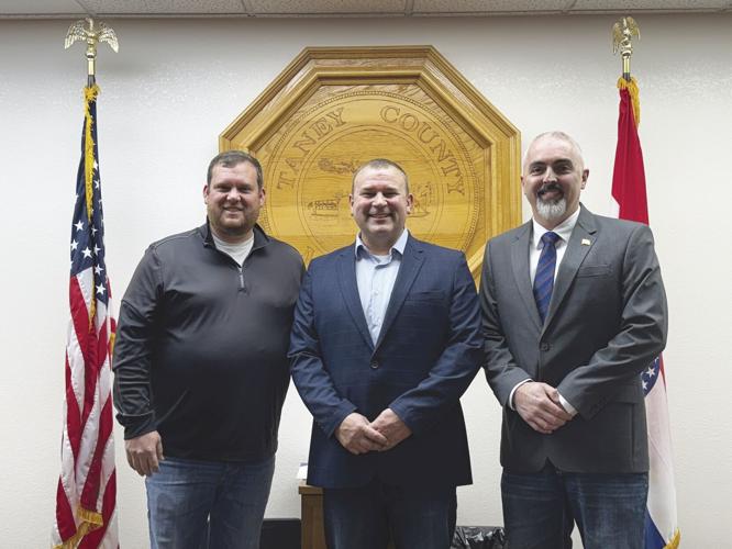 County swears in officials | News | bransontrilakesnews.com