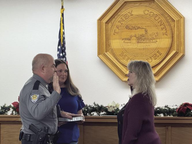 County swears in officials | News | bransontrilakesnews.com