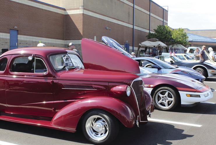 Hollister Car and Truck Show News