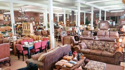 Log Cabin Furniture Offers Rustic Designs Business Free Bransontrilakesnews Com