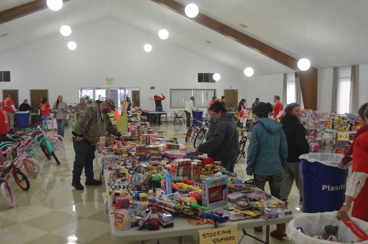 Finding A Present Under The Tree Love Inc Holds Annual Toys For Tots Drive News Free Bransontrilakesnews Com Finding A Present Under The Tree Love Inc Holds Annual Toys For Tots Drive News Free Bransontrilakesnews Com