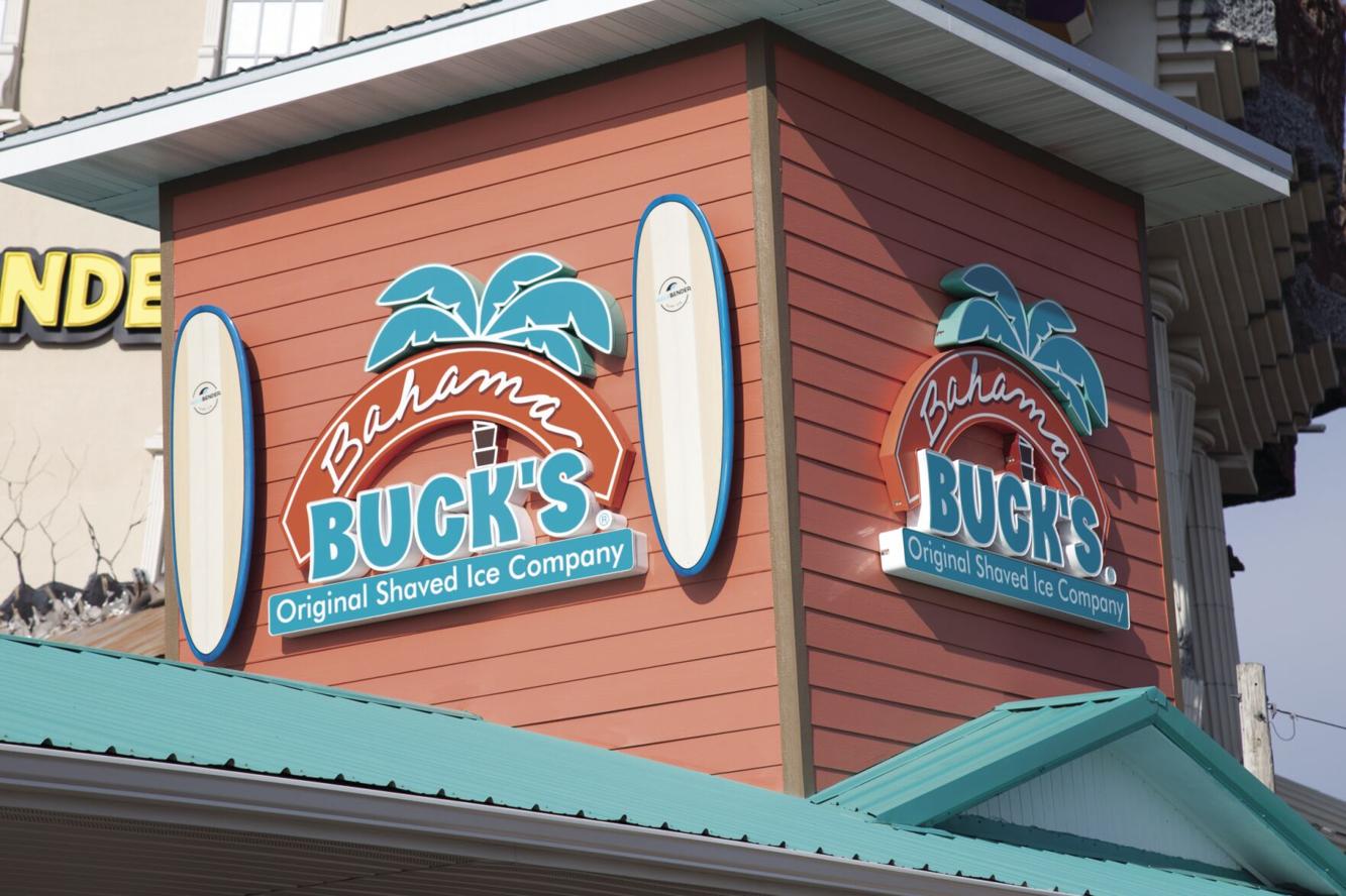 Bahama Buck’s opens on the strip | Local News | bransontrilakesnews.com