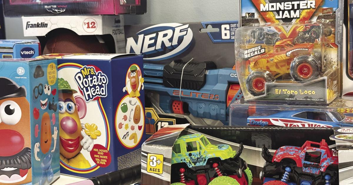 34th Annual Taney Co. Toy Distribution give Christmas to families ...