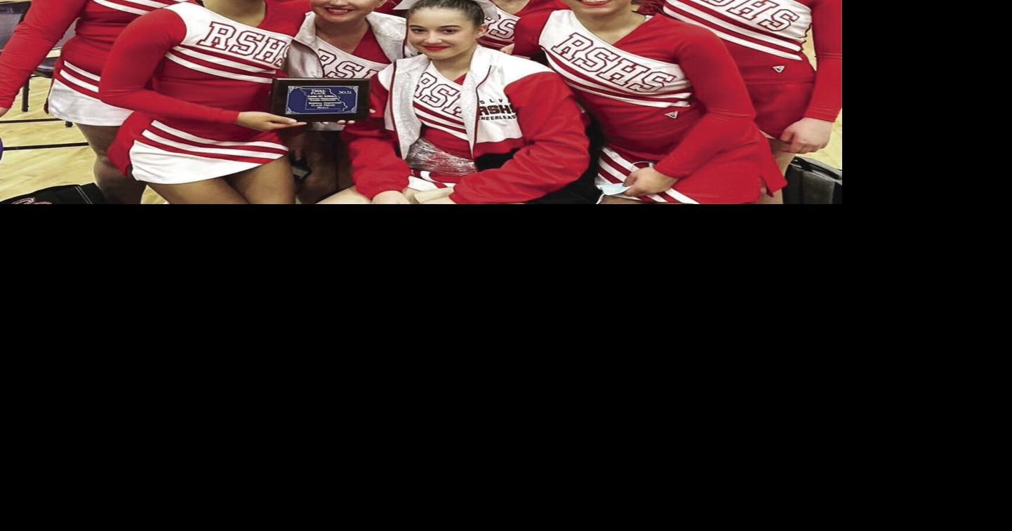 Reeds Spring High School Cheerleaders head to State Championship