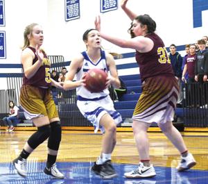 Hollister Plays Unlikely Cinderella Girls Basketball Program