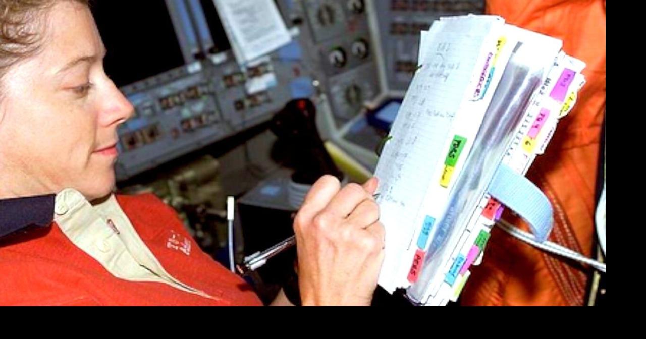Here’s the True Story Behind NASA’s Adoption of the Space Pen