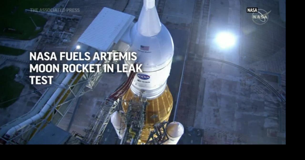 NASA fuels Artemis moon rocket in leak test