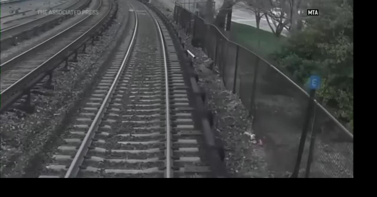 Railroad workers rescue toddler from tracks in NY