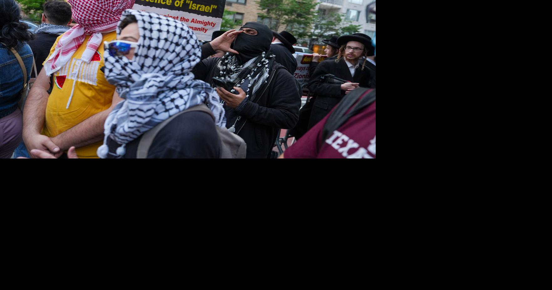 Pro-Palestinian and Pro-Israel Demonstrators Rally Outside Synagogue Liam Stack and Nate Schweber May 5, 2026 1 hr ago