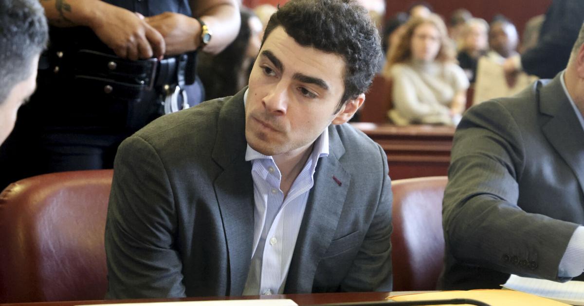 Luigi Mangione, Facing Stalking Charges in Federal Court, Is Expected to Plead Guilty Benjamin Weiser, Devlin Barrett and Hurubie Meko Aug 13, 2026 2 hrs ago