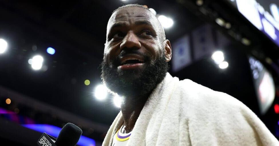 Inside LeBron's Philadelphia Decision: Why pretty much everyone was completely in the dark Joe Vardon and David Aldridge Jul 25, 2026 1 hr ago