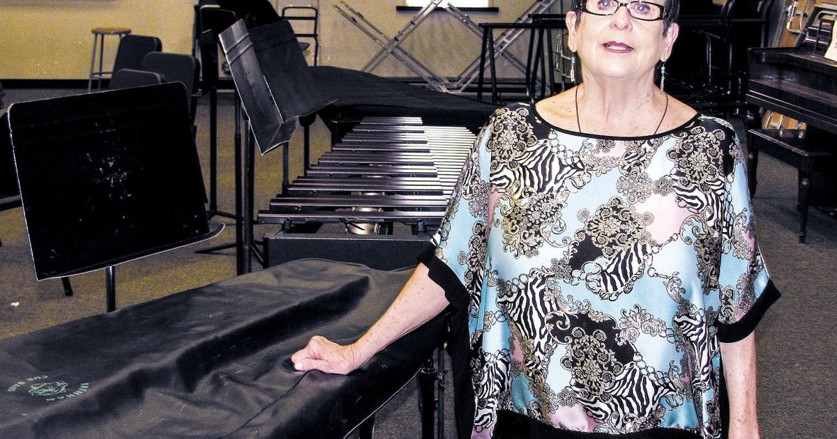 Fletcher hanging up her baton after 32 years | News | brenhambanner.com