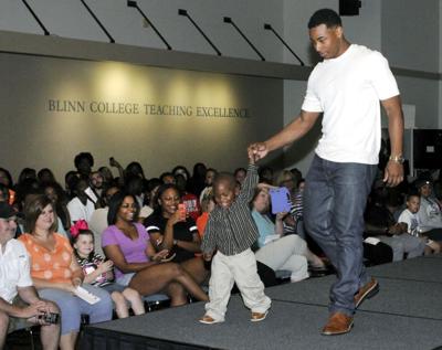 Refined Ladies Host Fashion Show Benefitting Boys Girls Club News Brenhambanner Com