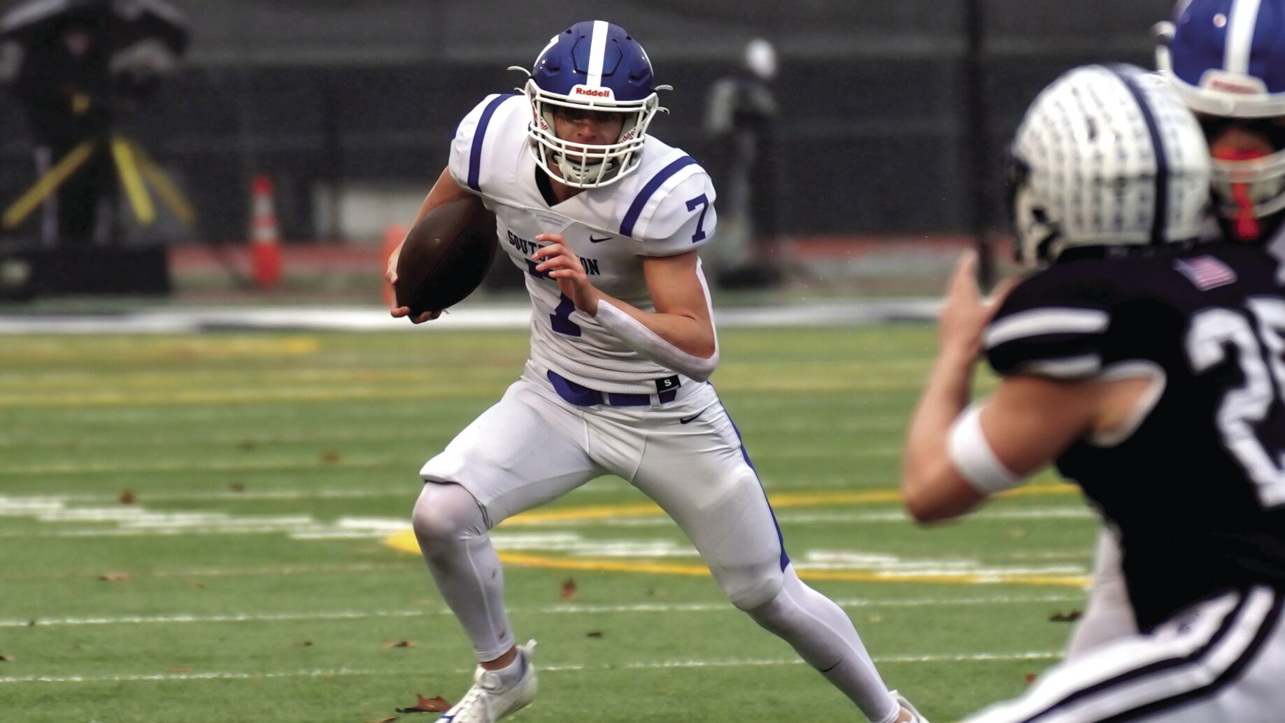 Connecticut High School Football State Semifinals: Upsets and Dominant Victories