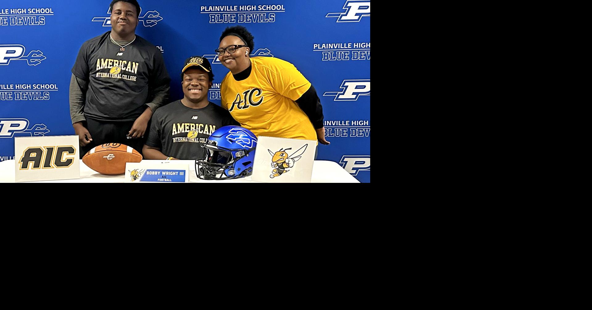 Plainville’s Wright signs NLI to continue football career at AIC