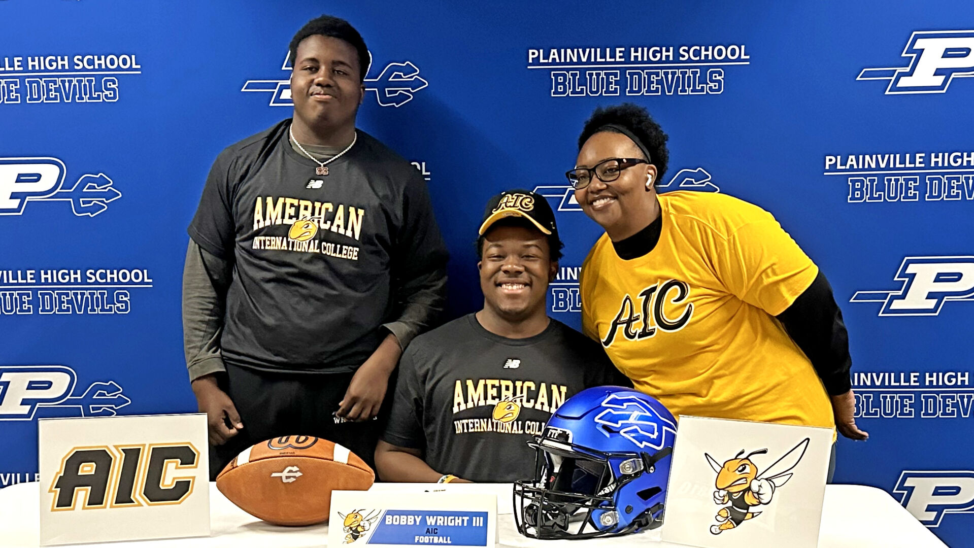 Plainville’s Wright signs NLI to continue football career at AIC