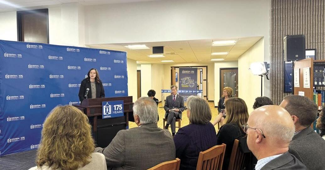 CCSU celebrates new 18.8 million library annex News