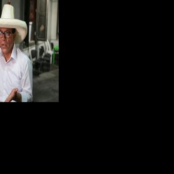 Left-wing radical 'confident' after late surge in Peru presidential poll