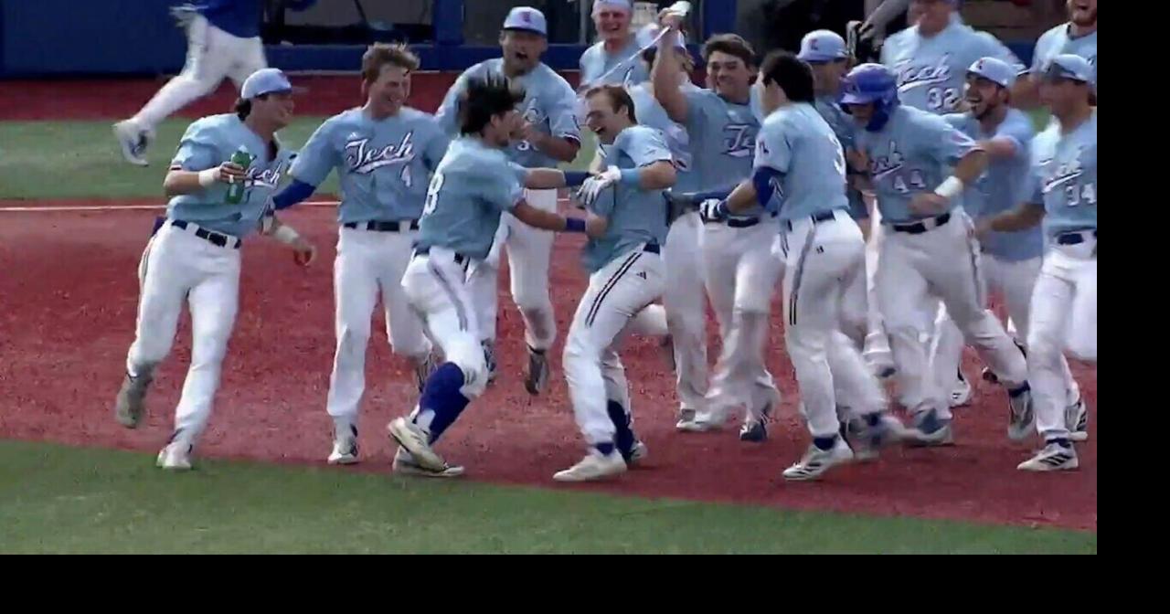 'Dogs Secure Sweep With Seven-Run Ninth To Walk Off Missouri State