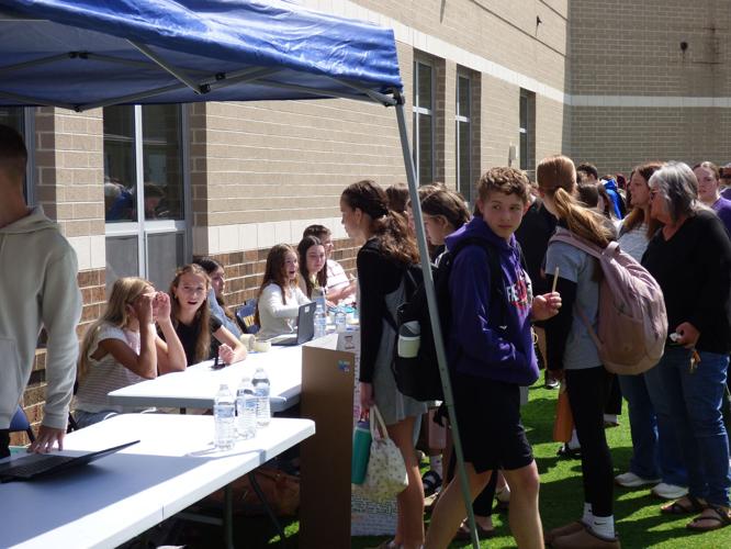 Students show off research projects | Local News | bryantimes.com