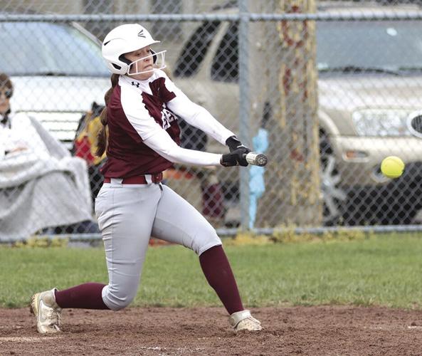 Edgerton softball blanks Wayne Trace to stay in GMC title hunt Bryan