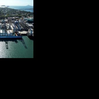 HK firm CK Hutchison threatens legal action if Maersk takes over Panama ports