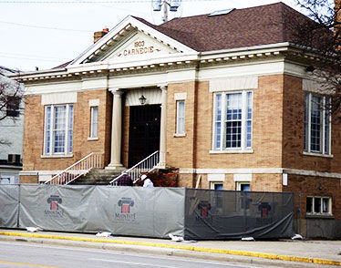 Bryan Carnegie Library steps being renovated | Local News | bryantimes.com
