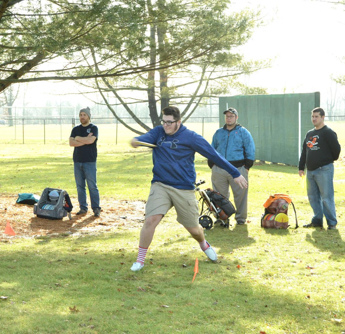 Disc golfers help Sanctuary Local Sports