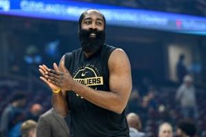 Harden fractures thumb in blow to in-form Cavaliers