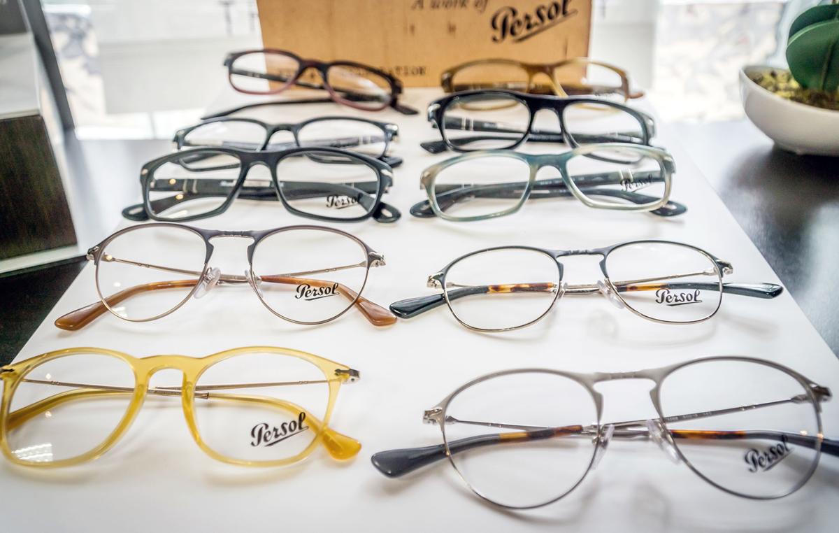 How to choose a pair of reading glasses