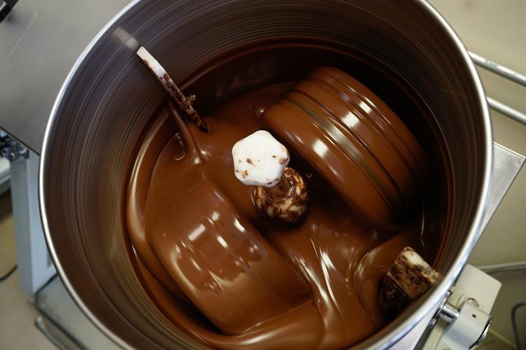 Making chocolate with Dark Forest