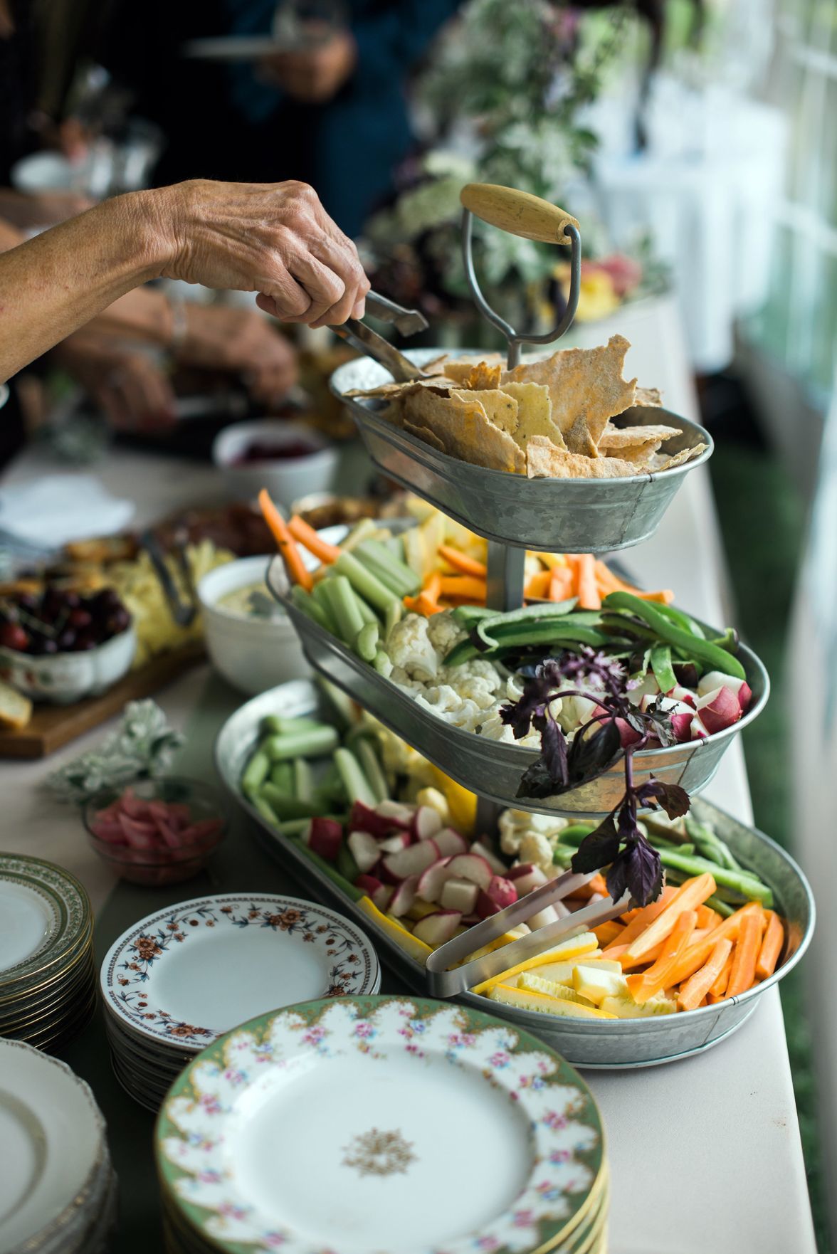 Alix & Scott's elegant farm affair in Medina