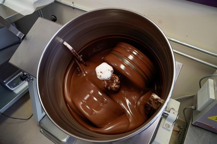 Making chocolate with Dark Forest