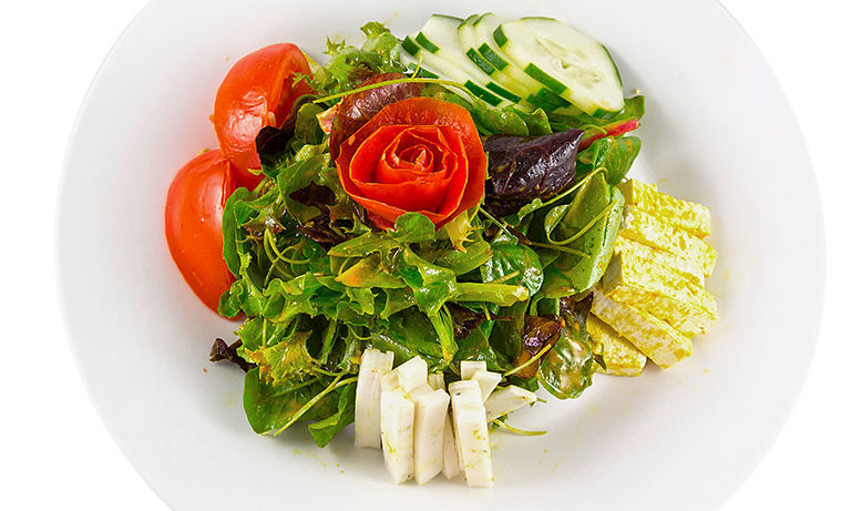 Mamá Rosa Kitchen Salad – Ensalada de Mamá Rosa Kitchen _whitebackground_01