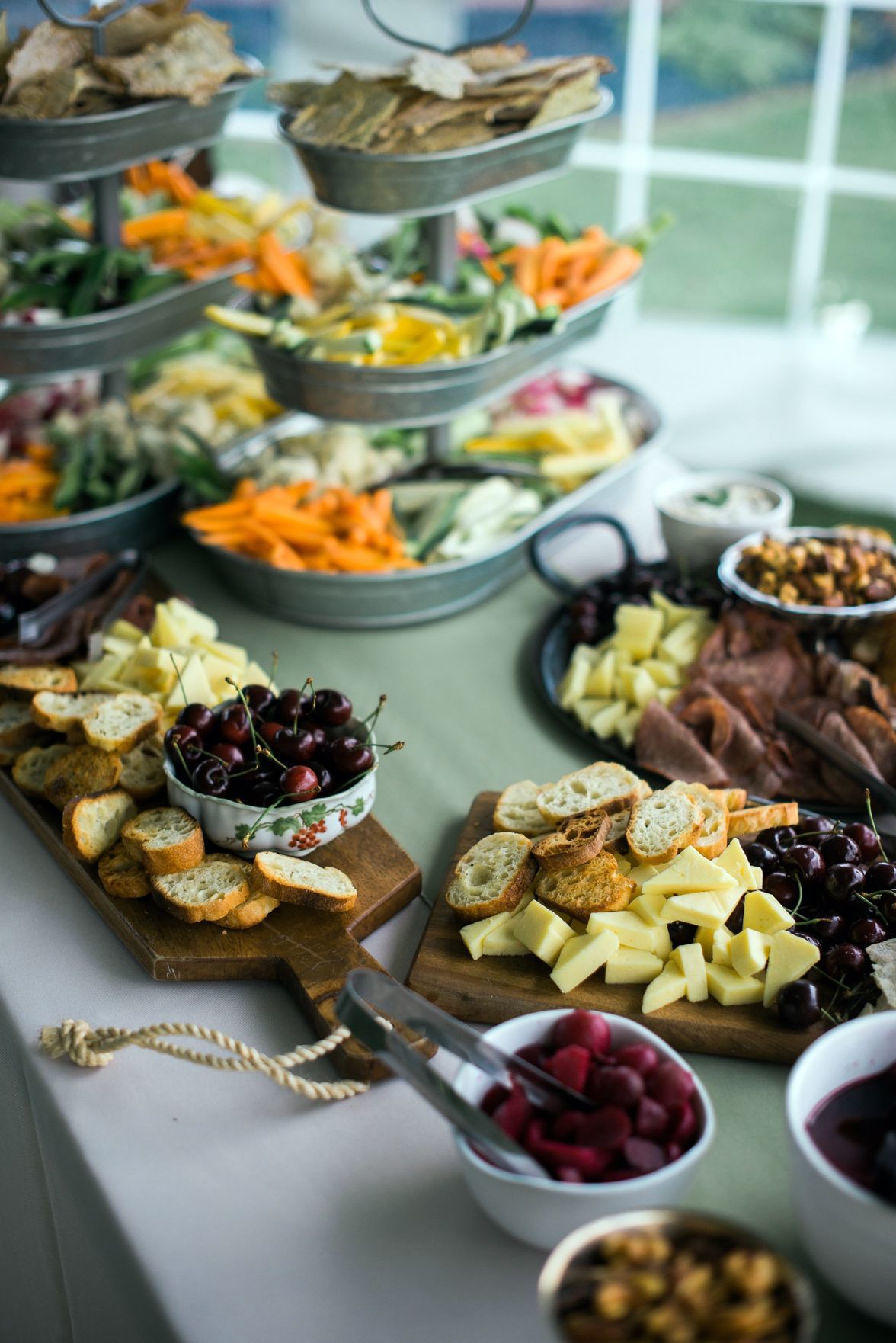Alix & Scott's elegant farm affair in Medina