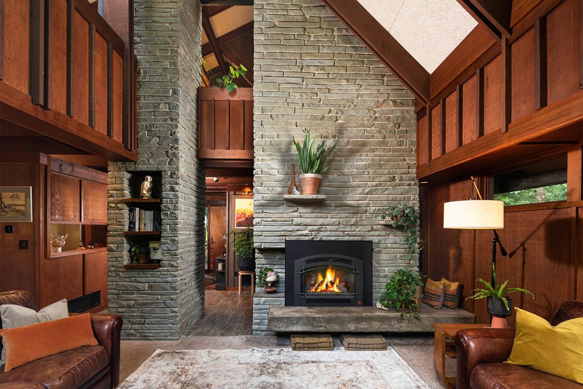 Chalet_FirePlace.jpg