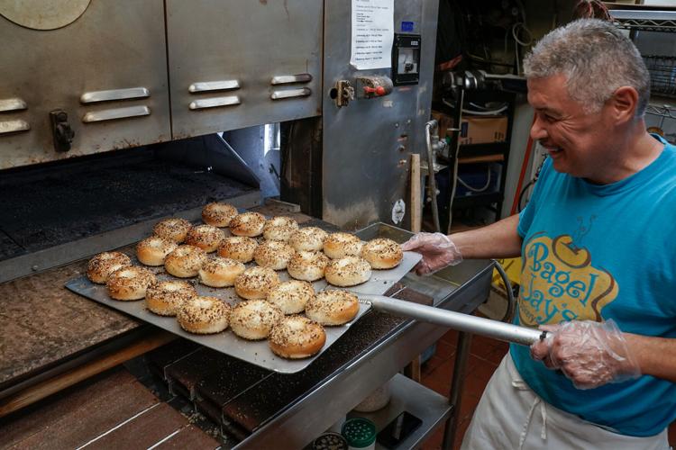 Quality ingredients and tradition make for bites at Bagel