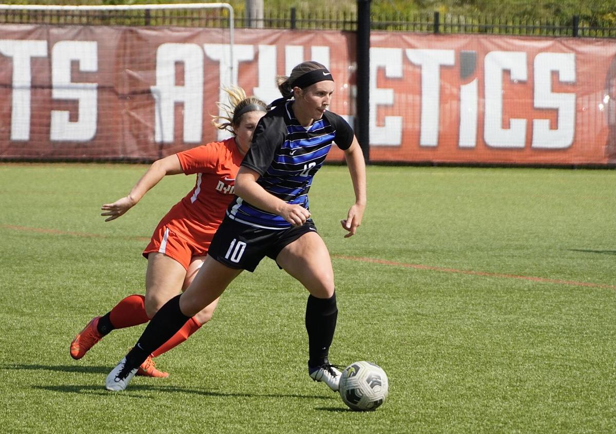 Tatyjana Scalisi Daemen women's soccer