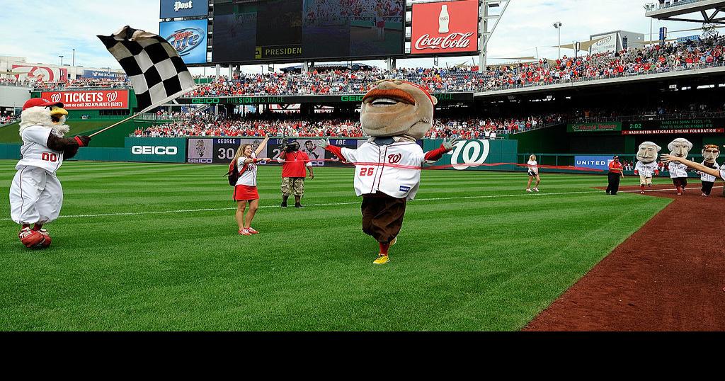 WASHINGTON NATIONALS - 2023 RACING PRESIDENTS BOBBLEHEAD TEDDY