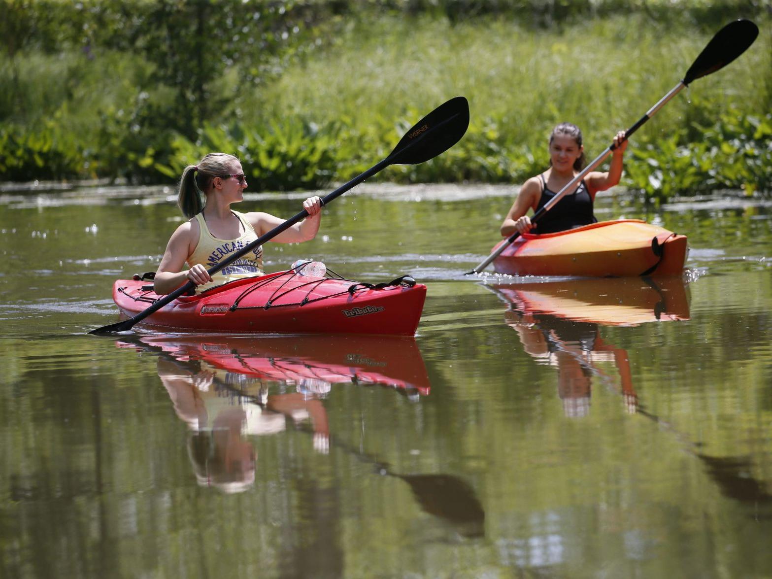 want to learn how to kayak free