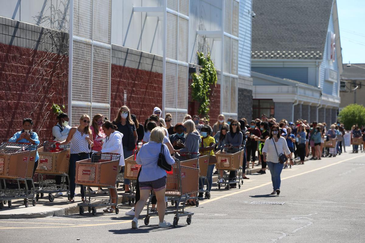 LOCAL TJ Maxx/HomeGoods reopening