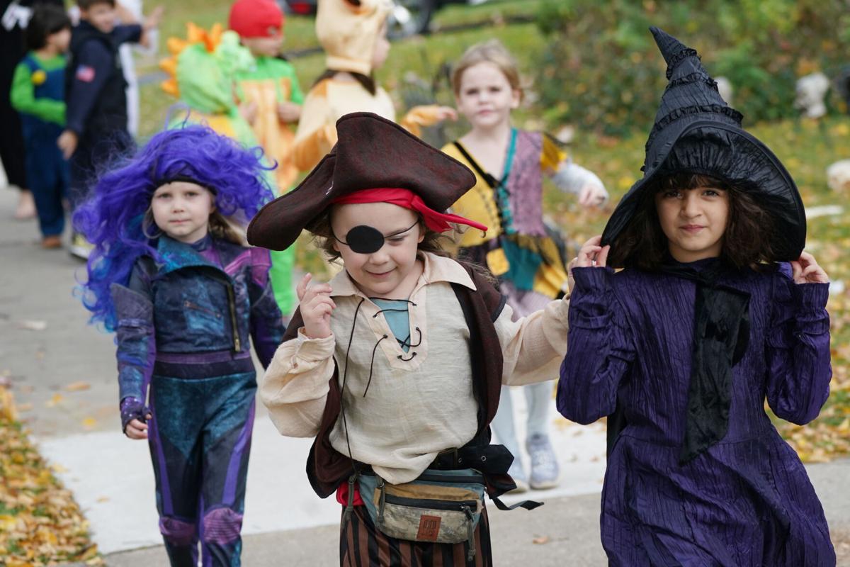 Buffalo breaks record with high Halloween temperatures