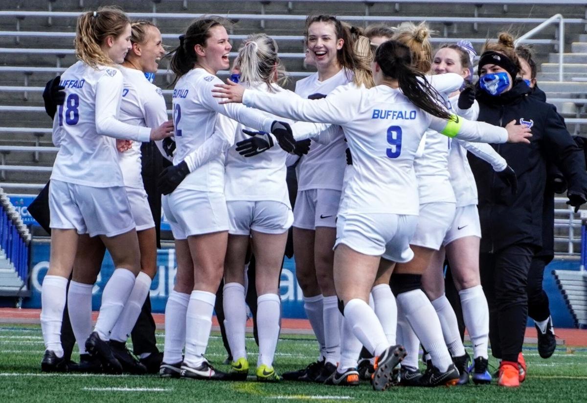 UB women's soccer 2021