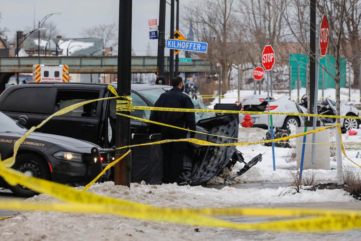 Three killed in twovehicle collision at Genesee and Kilhoffer streets